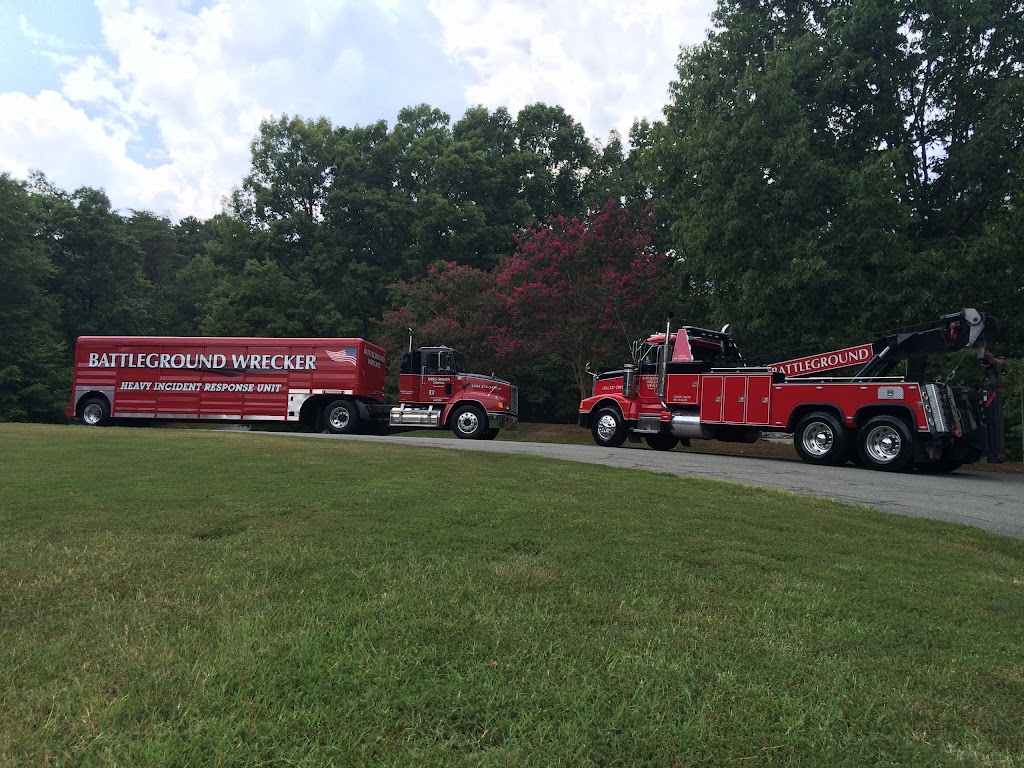 Battleground Tire and Wrecker | 6204 North Carolina 62 South, Burlington, NC 27215, USA | Phone: (336) 227-2991