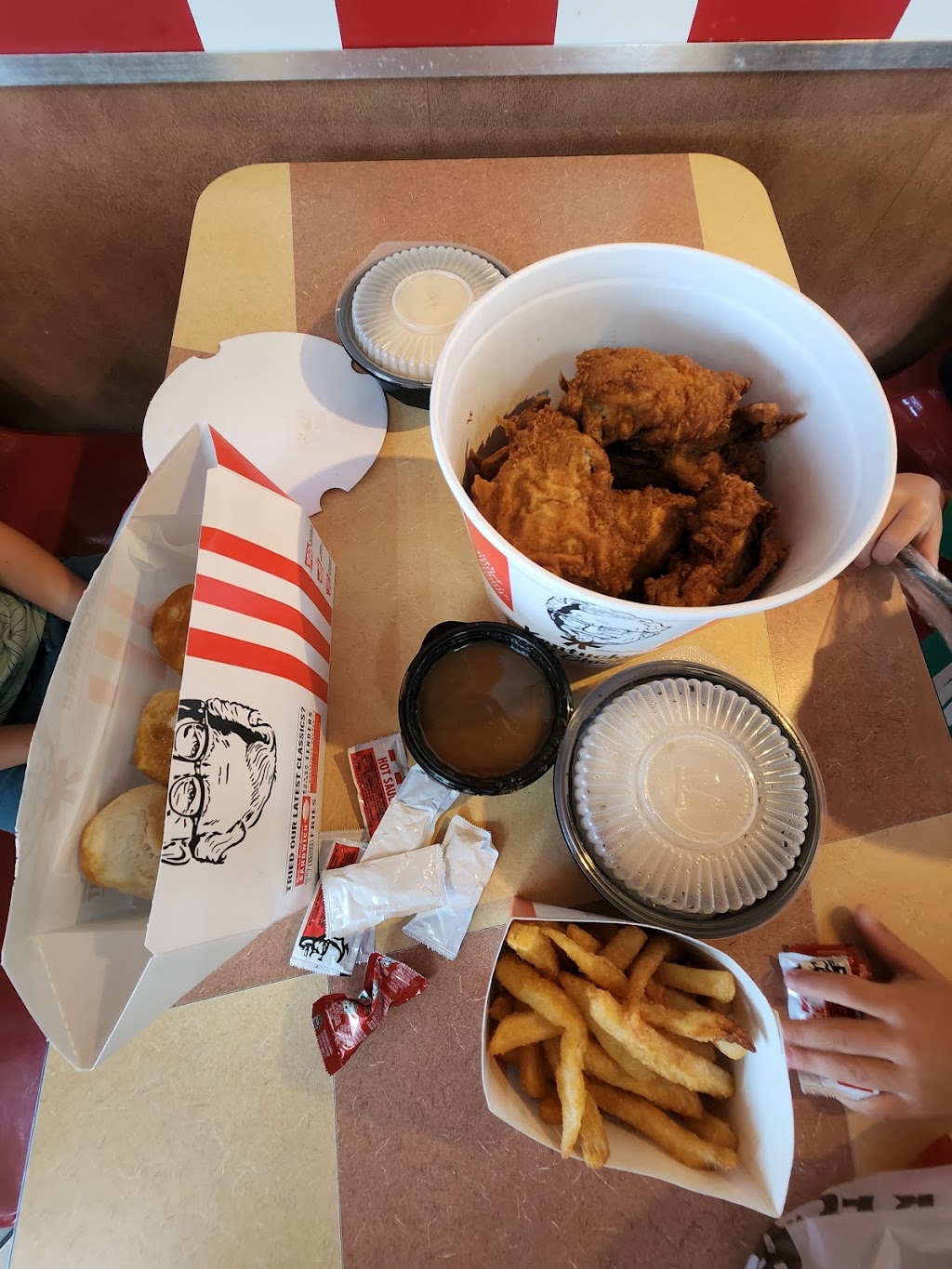 KFC | 2160 Flatbush Ave #2170, Brooklyn, NY 11234, USA | Phone: (347) 790-0256