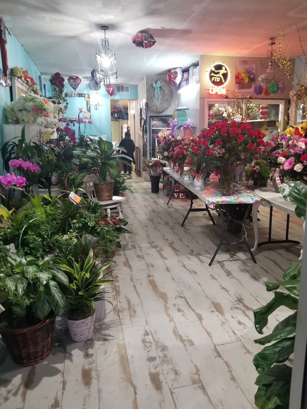 Altadena Florist | 2255 Lake Ave, Altadena, CA 91001 | Phone: (626) 798-9161