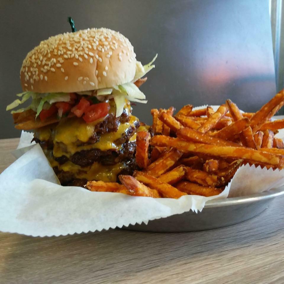 Tastys Fresh Burgers | 710 Centre St, Fernandina Beach, FL 32034, USA | Phone: (904) 321-0409