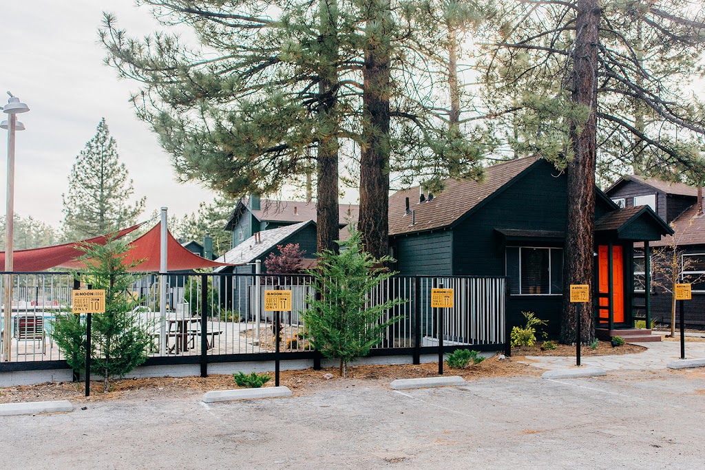 Noon Lodge | 214 Lagunita Ln, Big Bear Lake, CA 92315 | Phone: (909) 866-2526