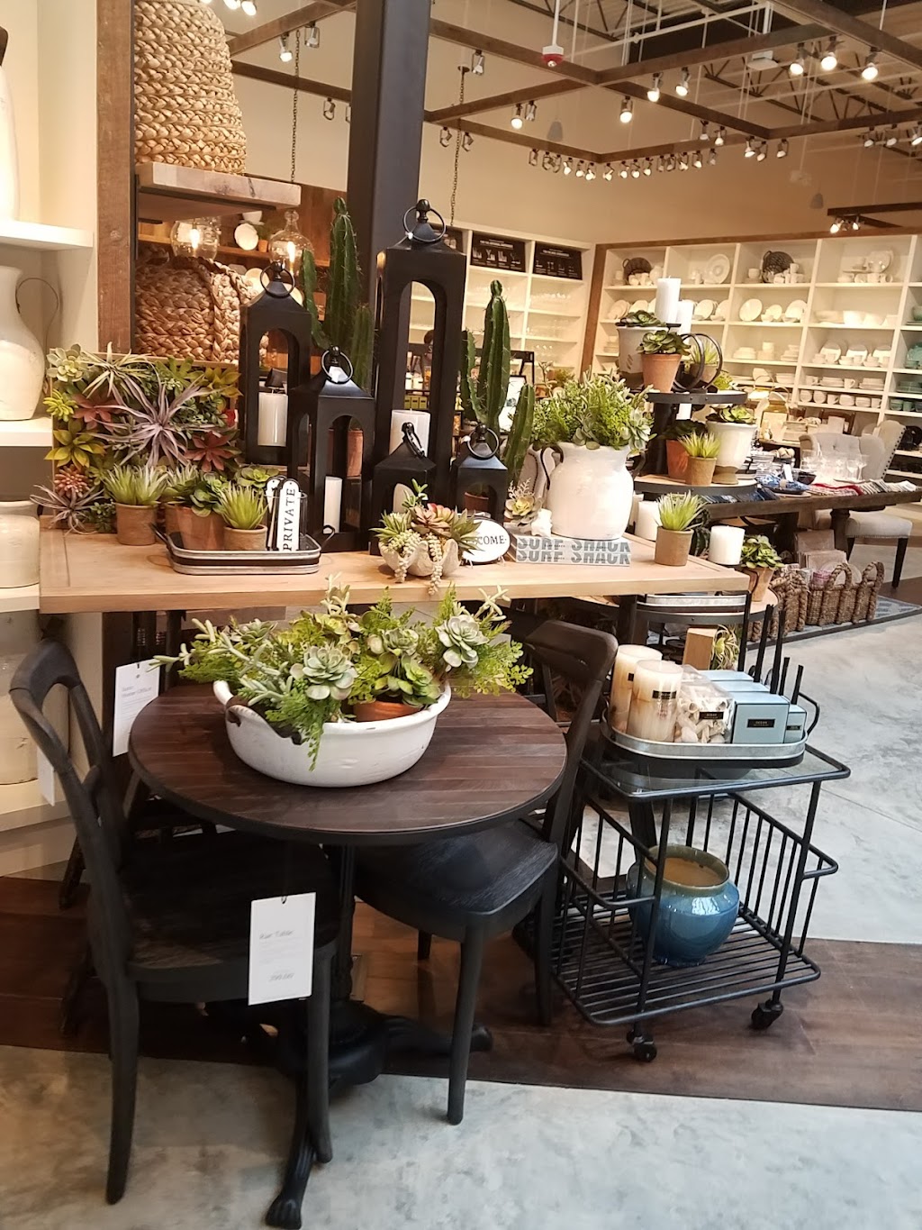Pottery Barn | 311 Park Ave Ste 127, Shaker Heights, OH 44122, USA | Phone: (216) 378-2232