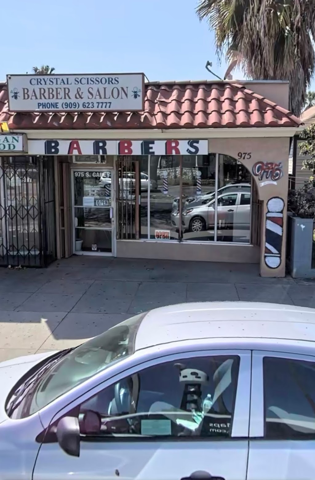 Crystal Scissors Barber & Salon | 975 S Garey Ave, Pomona, CA 91766, USA | Phone: (909) 544-6274