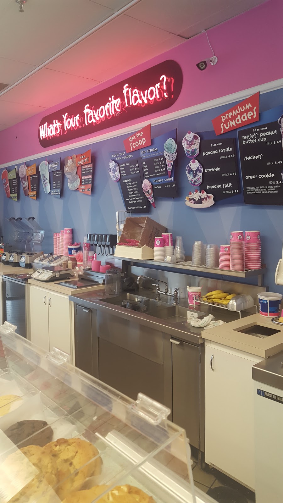 Baskin-Robbins | 6114 Quince Rd, Memphis, TN 38119, USA | Phone: (901) 685-0298