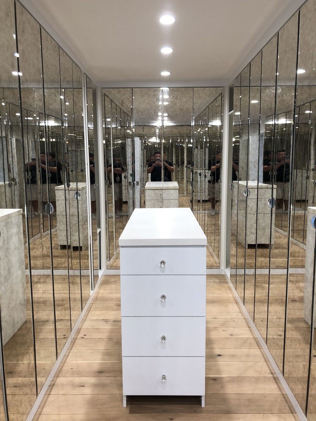 Modern Closet Spaces | 1320 W El Segundo Blvd suite e, Gardena, CA 90247 | Phone: (424) 329-0092