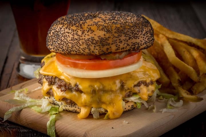 Jakes Burgers and Beer | 2860 State Hwy 161 #180, Grand Prairie, TX 75052, USA | Phone: (469) 436-3525