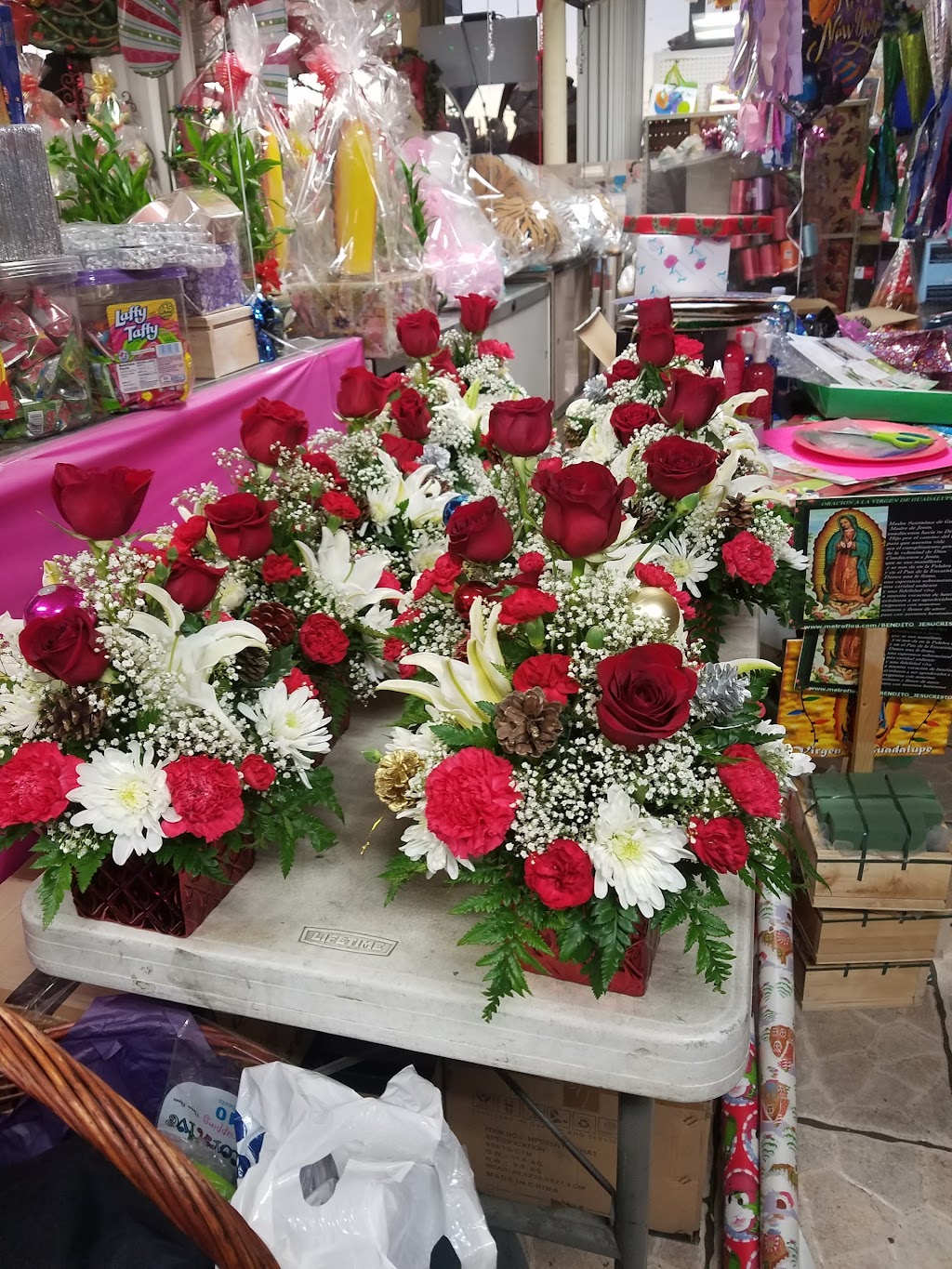 Susys Flowers - florist  | Photo 1 of 10 | Address: 9536 Atlantic Ave, South Gate, CA 90280, USA | Phone: (323) 567-9086