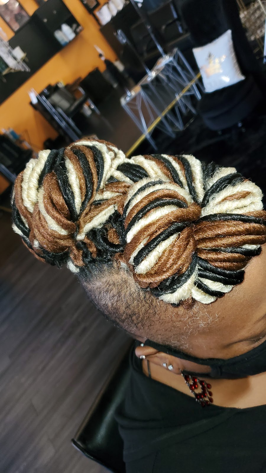 Arethas Hair Salon & Boutique | 7397 Liberty Rd, Gwynn Oak, MD 21207, USA | Phone: (443) 725-5463