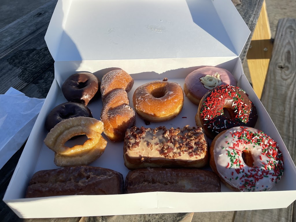 Peace, Love, & Donuts | 18350 WA-3, Allyn, WA 98524, USA | Phone: (360) 205-5971