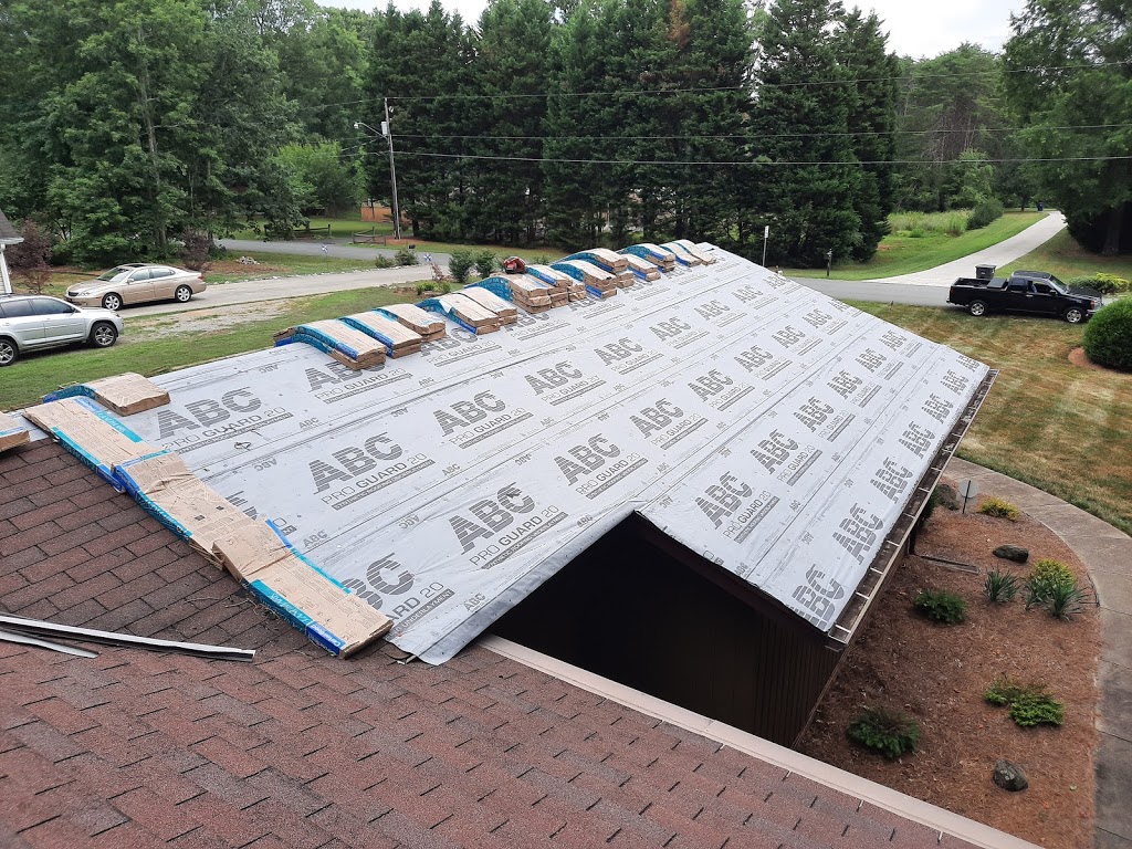 EagleEye Roofing | 3700 Tobaccoville Rd, Tobaccoville, NC 27050, USA | Phone: (336) 986-4540