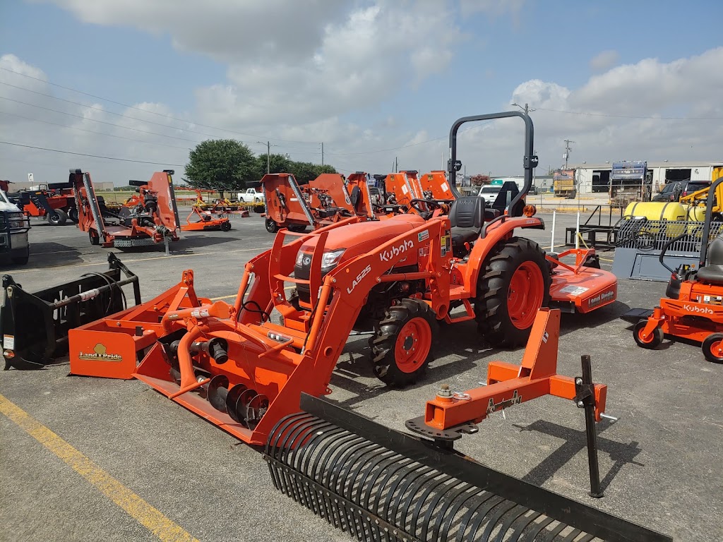 Ewald Kubota | 1900 I-10, Seguin, TX 78155, USA | Phone: (830) 379-4591