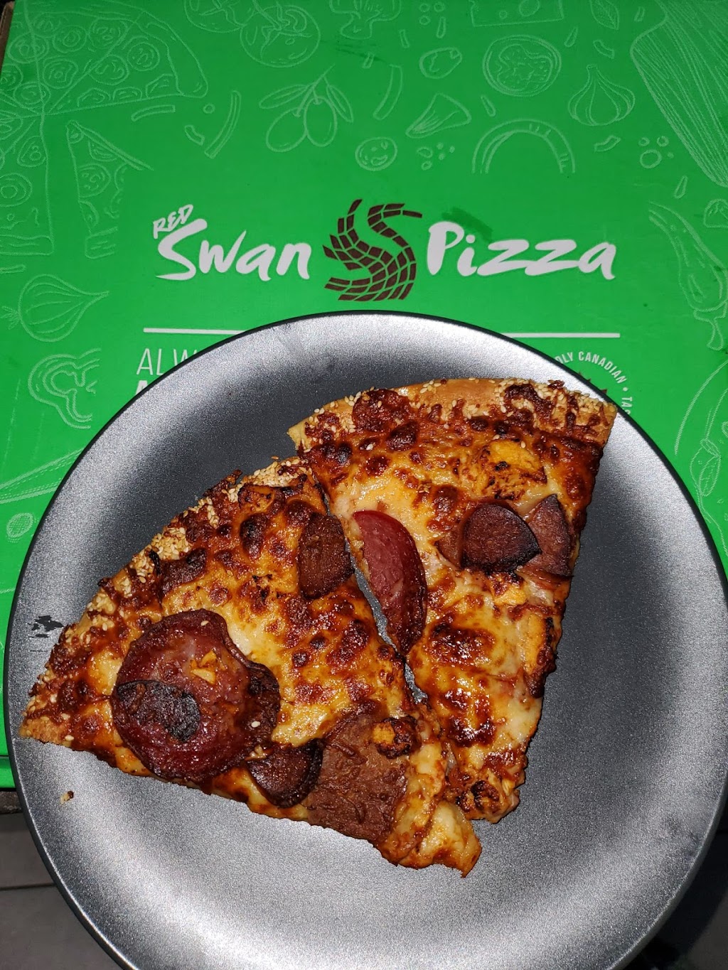 Red Swan Pizza | 200 Fitch St #19, Welland, ON L3C 4V9, Canada | Phone: (905) 735-9898