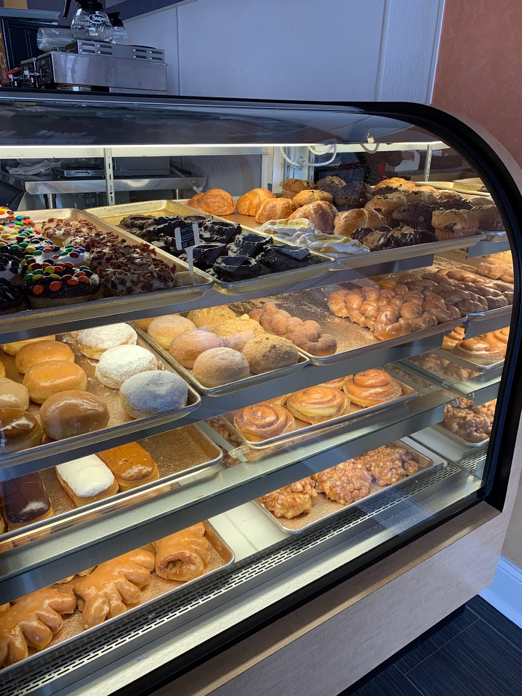 Daily Donuts | 1067 S Main St, Graham, NC 27253, USA | Phone: (336) 395-8319