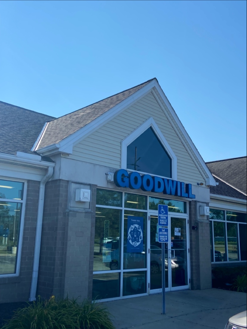 Goodwill | 825 Center Rd, Avon, OH 44011, USA | Phone: (440) 937-3305