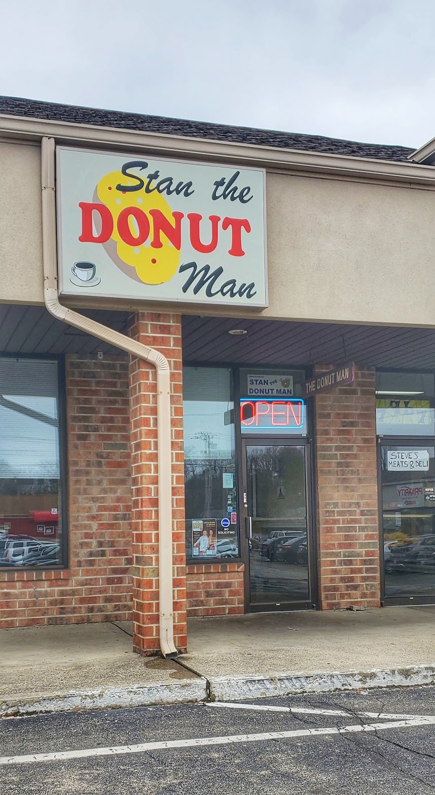 Stan the Donut Man | 7967 Cincinnati Dayton Rd, West Chester Township, OH 45069, USA | Phone: (513) 759-0016