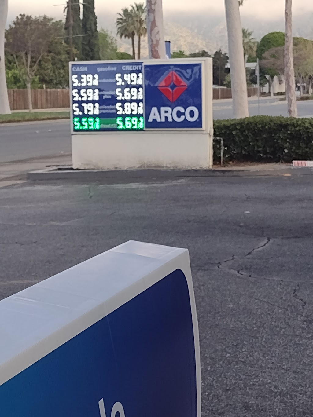 ARCO | 934 S Grand Ave, Glendora, CA 91740, USA | Phone: (626) 857-9179