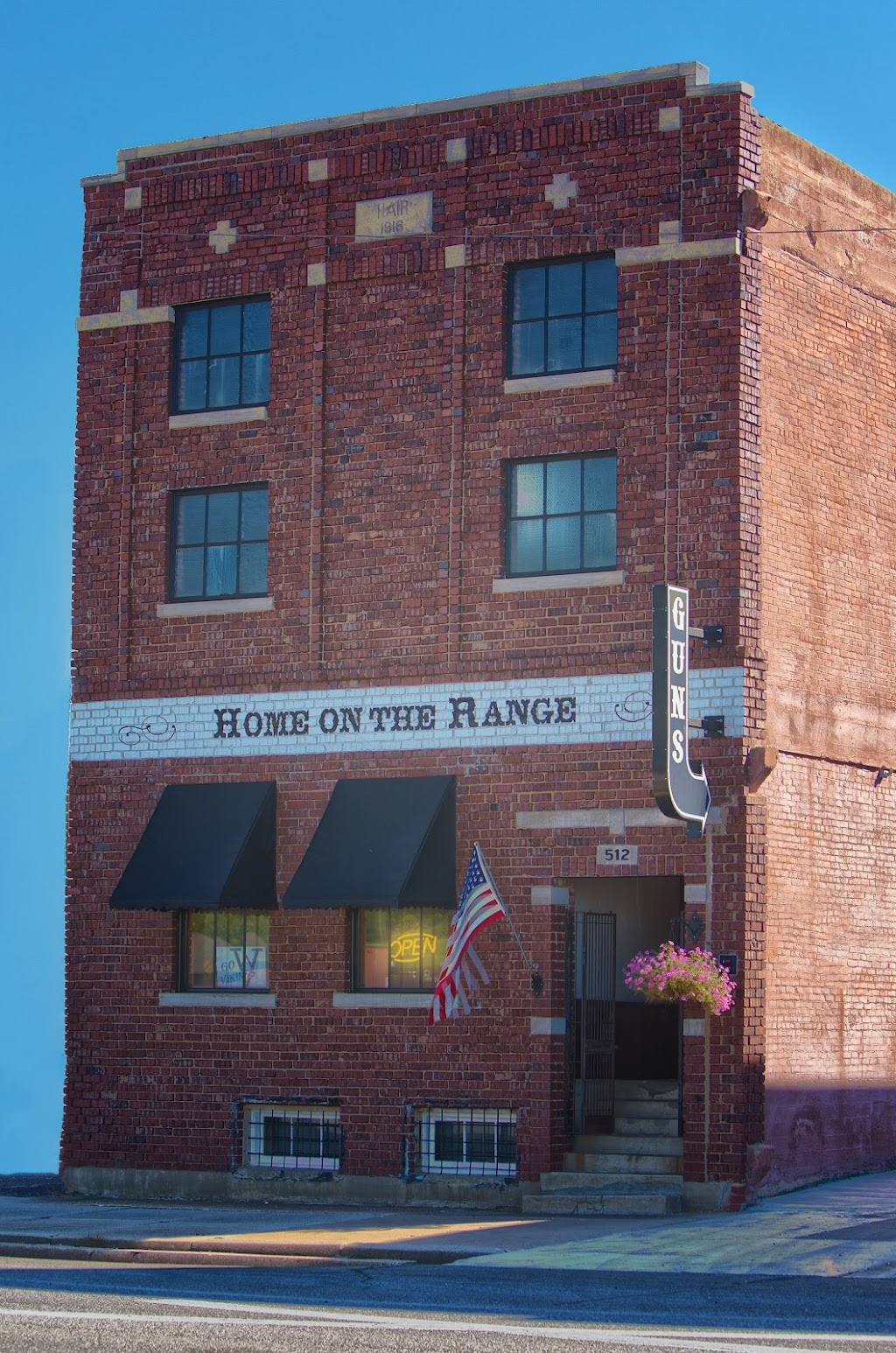 Home On the Range | 512 Main St, Winfield, KS 67156, USA | Phone: (620) 402-6700