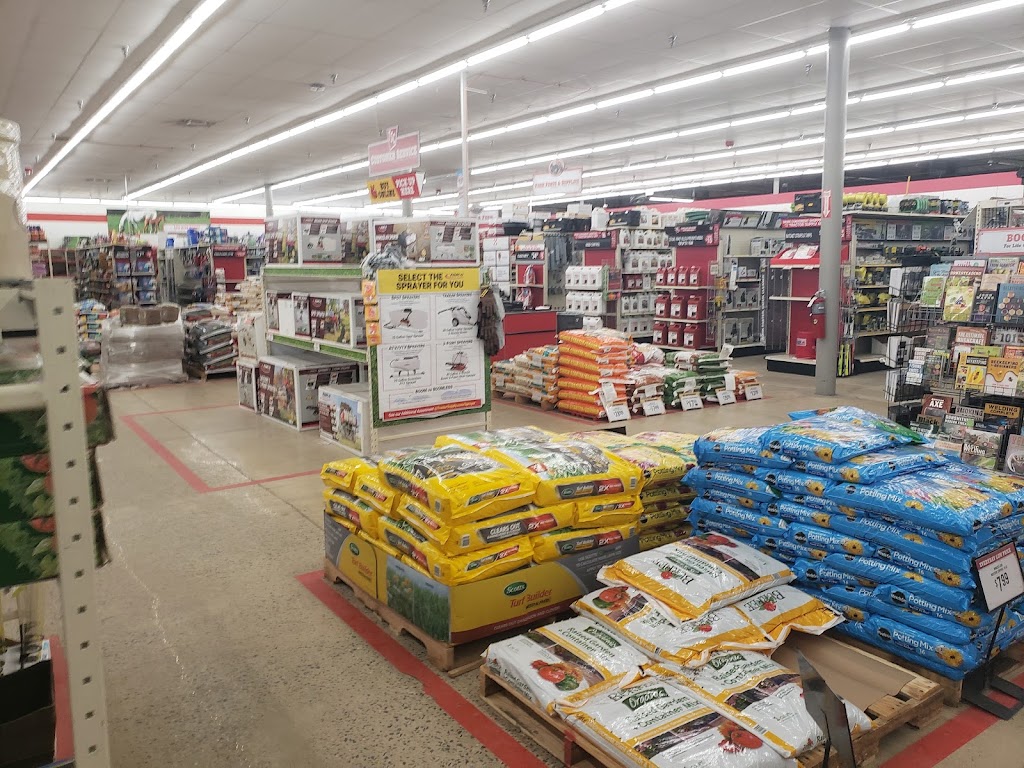 Tractor Supply Co. | 19610 Fisher Ave, Poolesville, MD 20837, USA | Phone: (301) 407-0307