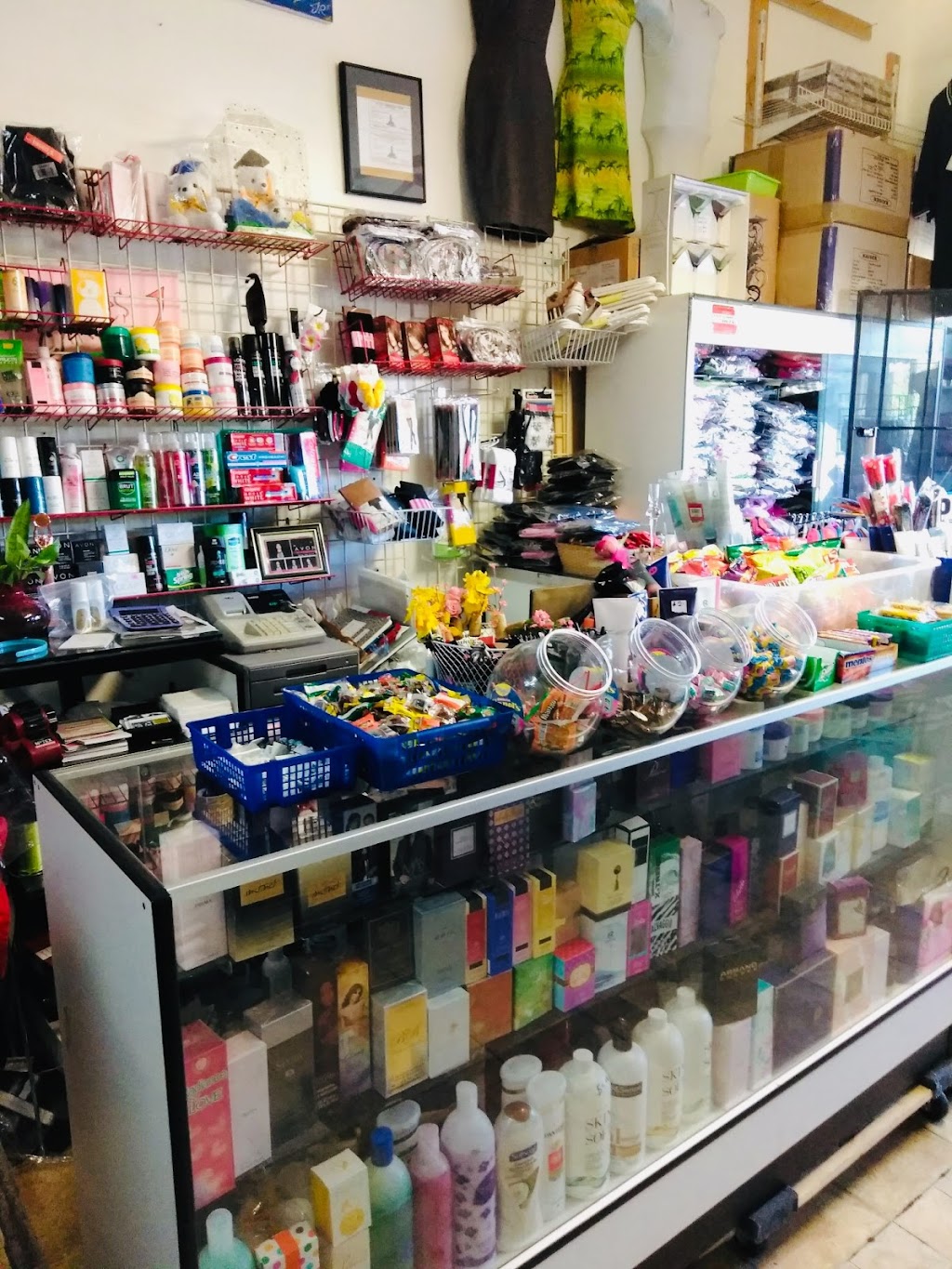 VA & V Clothing & Cosmetics | 1244 W Temple St, Los Angeles, CA 90026 | Phone: (213) 531-7095