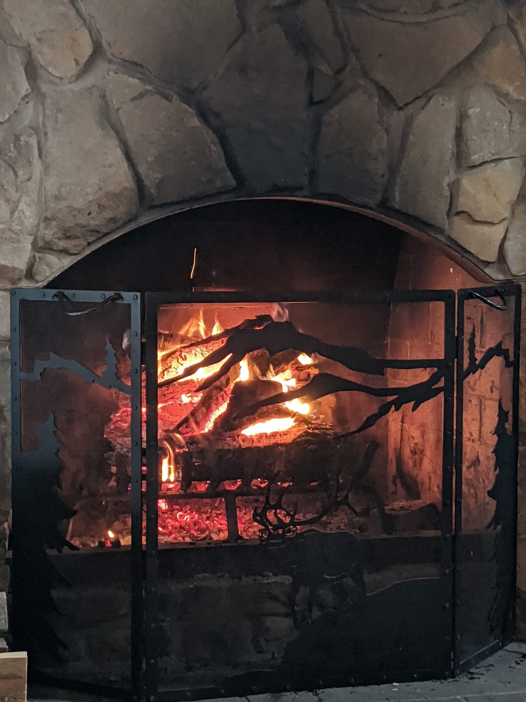 Fern Mountain Lodge | Stahlstown, PA 15687, USA | Phone: (724) 454-0110