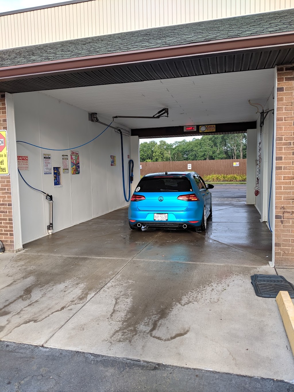 AutoBath Car Wash | 1465 N Fairfield Rd, Dayton, OH 45432, USA | Phone: (937) 532-3637