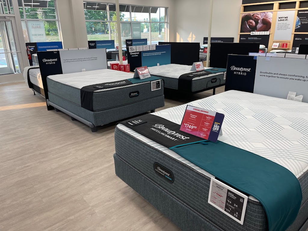 Mattress Firm Plymouth-Canton | 39755 Ford Rd, Canton, MI 48187, USA | Phone: (734) 237-9352