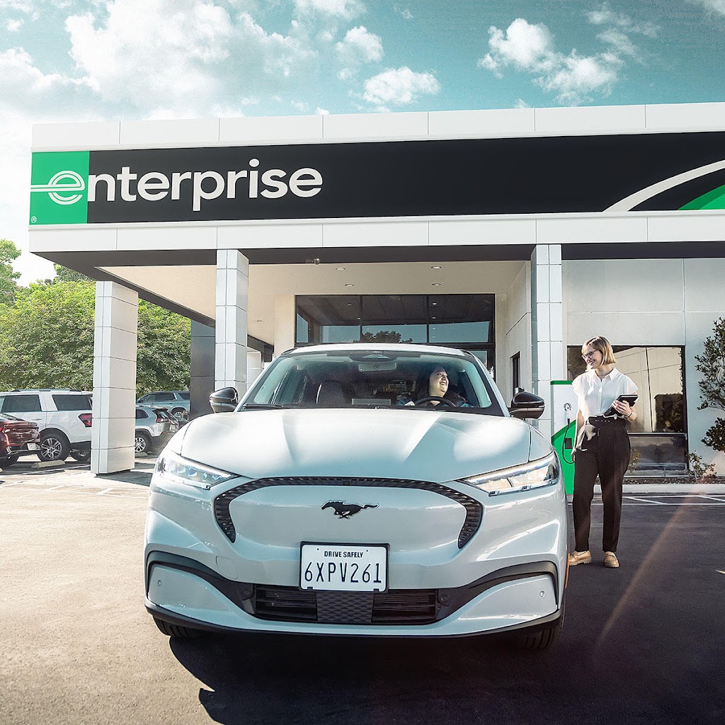 Enterprise Rent-A-Car | 125 N Broad St, Fairborn, OH 45324, USA | Phone: (937) 879-0023