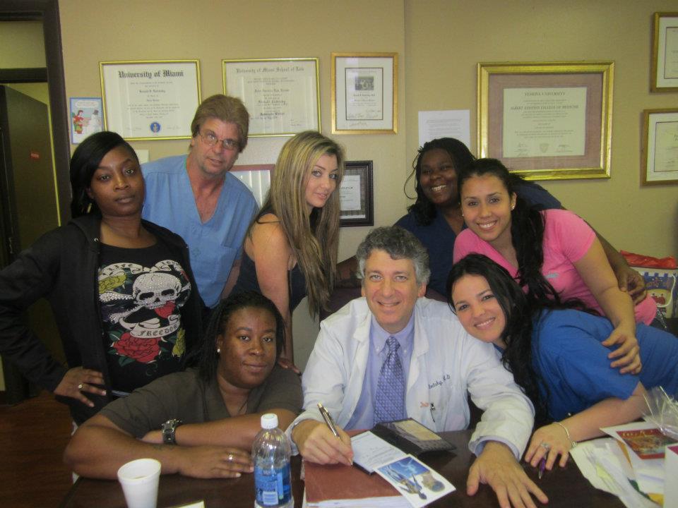 Dr. Ronald S. Lubetsky, MD/ AStar Medical Group | 100 NW 170th St # 105, North Miami Beach, FL 33169, USA | Phone: (305) 653-6856