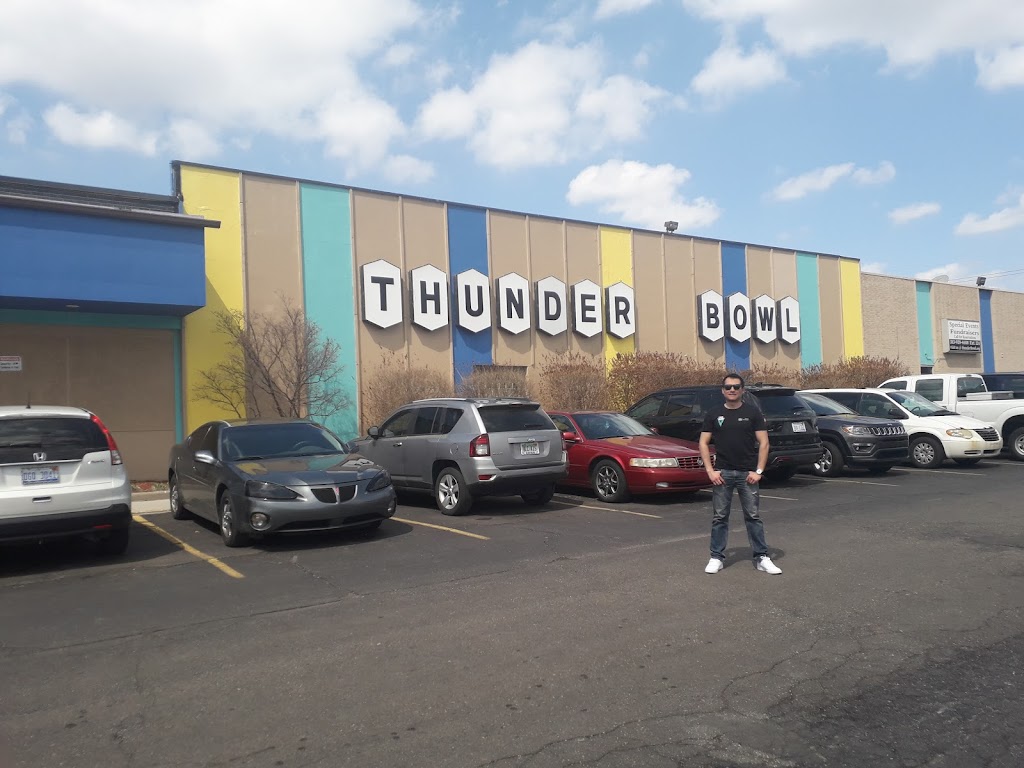 Thunderbowl Lanes | 4200 Allen Rd, Allen Park, MI 48101, USA | Phone: (313) 928-4688