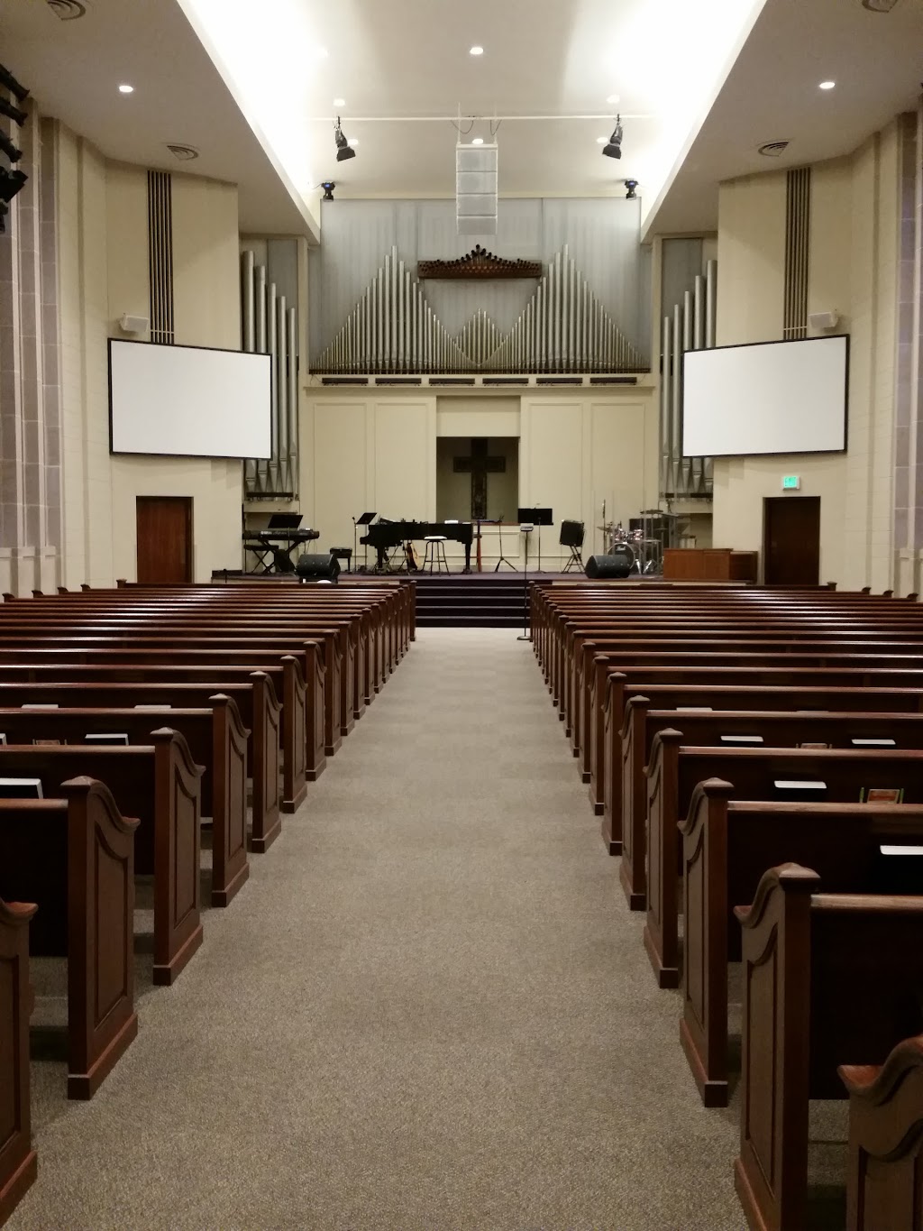 Crosspointe Christian Church | 21336 Mack Ave, Grosse Pointe Woods, MI 48236, USA | Phone: (313) 881-3343