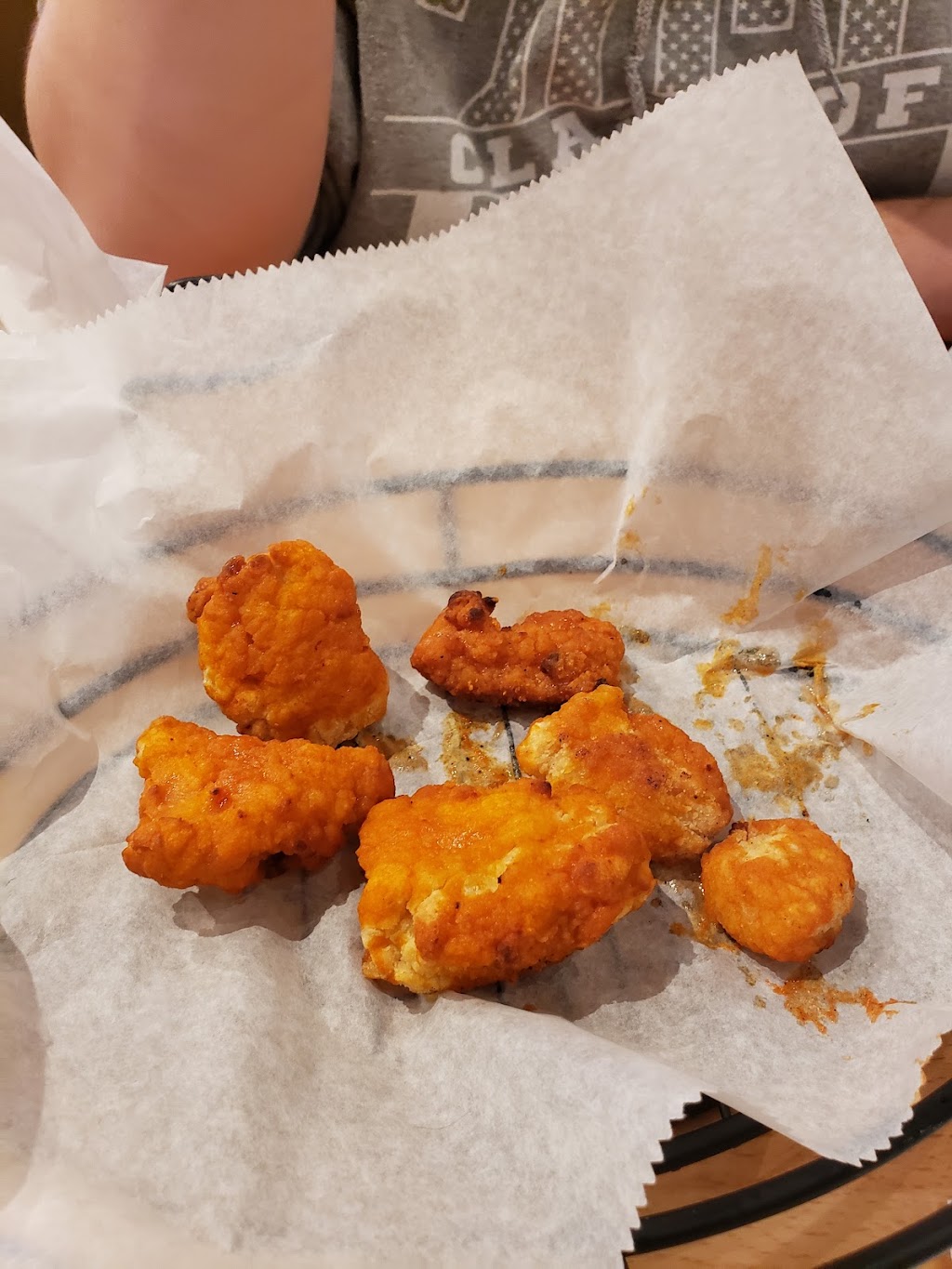 Noble Romans Craft Pizza & Pub | 6853 W Broadway, McCordsville, IN 46055, USA | Phone: (317) 589-8399