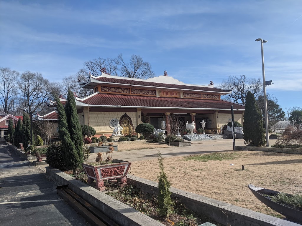 Quan Am Monastery | 3500 S Goodlett St, Memphis, TN 38118, USA | Phone: (901) 362-8070