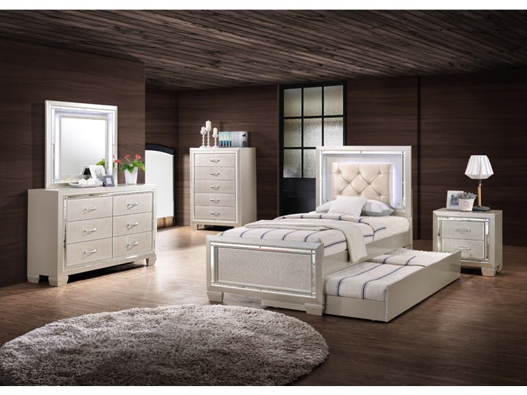 Comfort Furniture | 101 Mazzeo Dr, Randolph, MA 02368, USA | Phone: (781) 961-7500