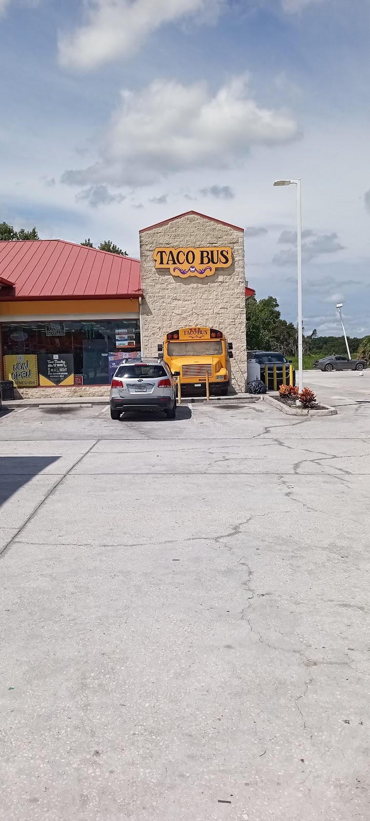 Taco Bus | 501 County Line Rd, Plant City, FL 33566, USA | Phone: (813) 764-0522