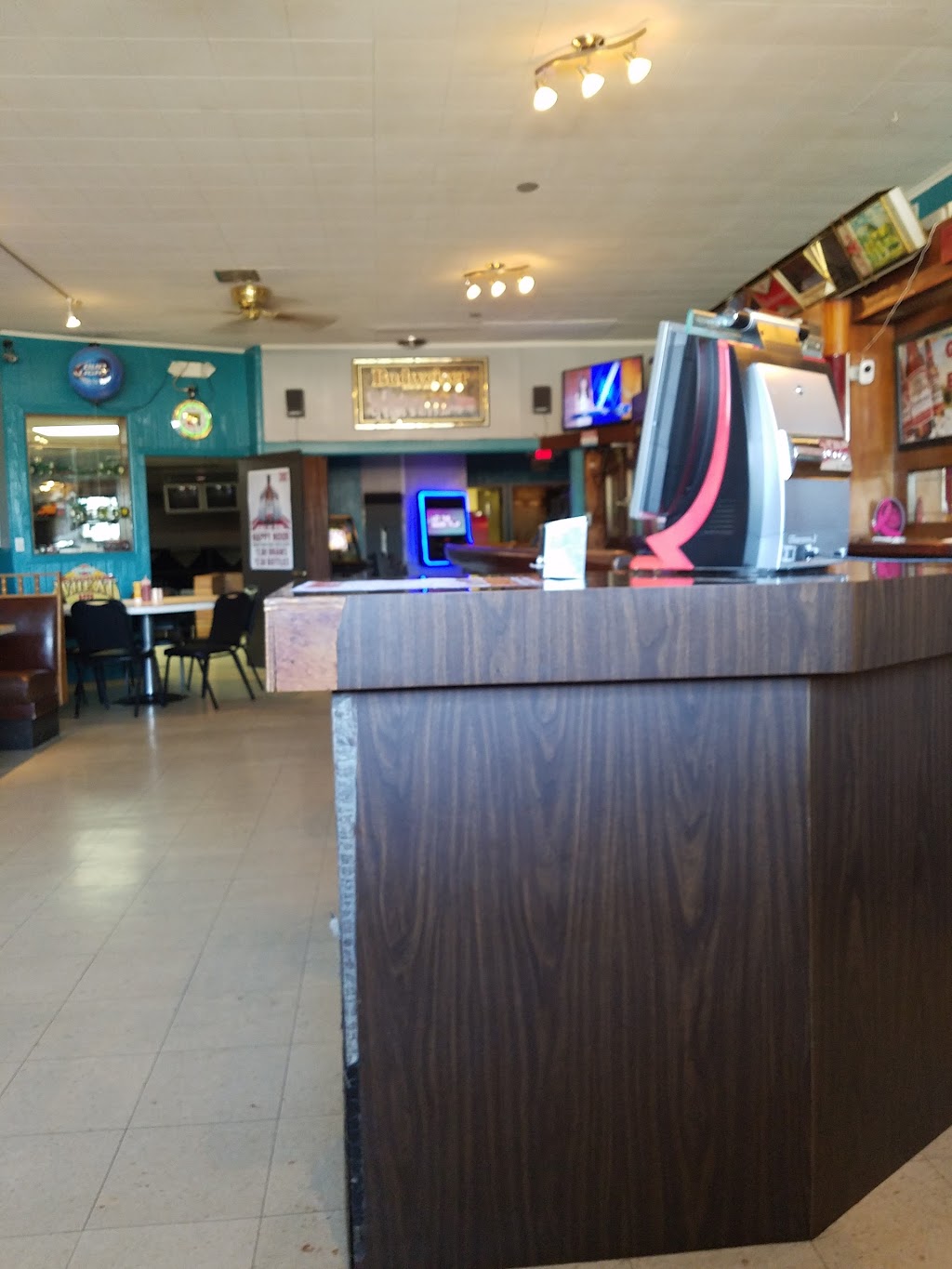 Minden Bowl Cafe | 209 Broadway St, Minden, IA 51553, USA | Phone: (712) 483-2512