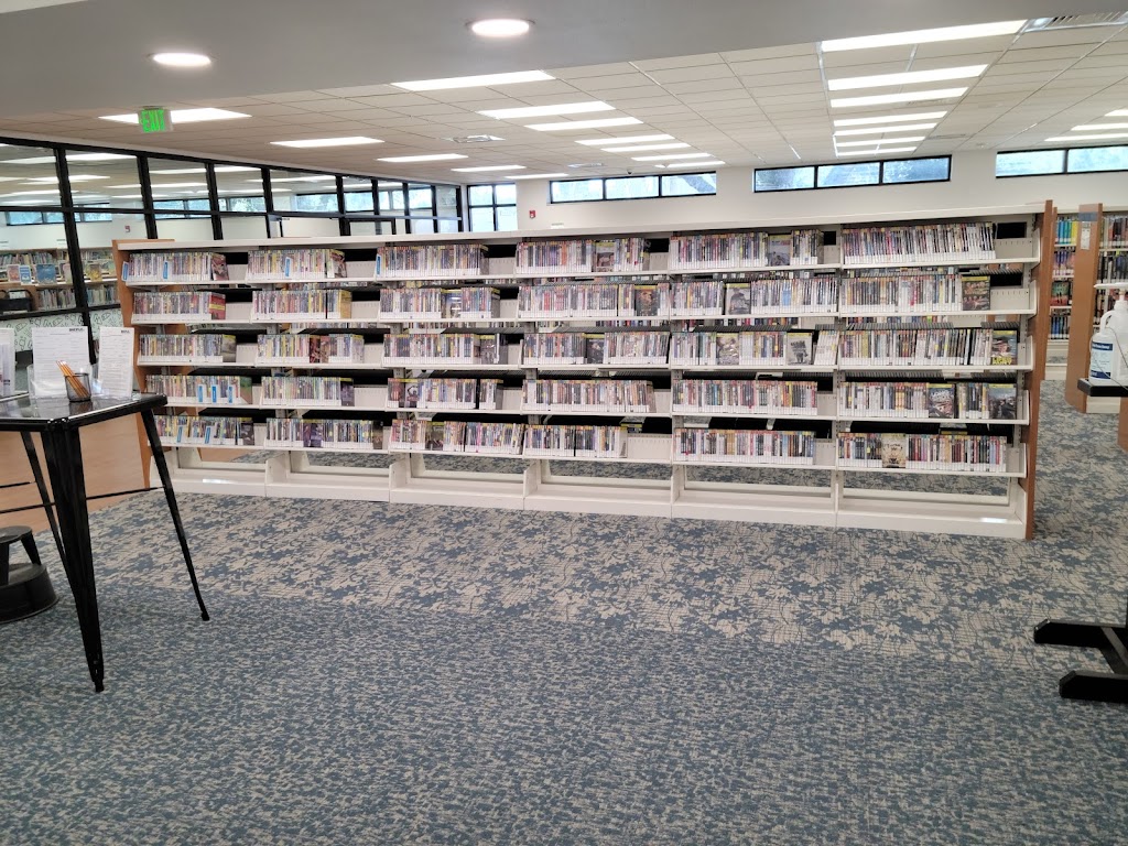 Lutz Branch Library | 101 W Lutz Lake Fern Rd, Lutz, FL 33548, USA | Phone: (813) 273-3652