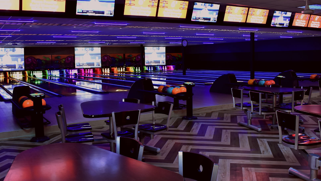 Farmington Lanes | 27 5th St, Farmington, MN 55024, USA | Phone: (651) 463-7811