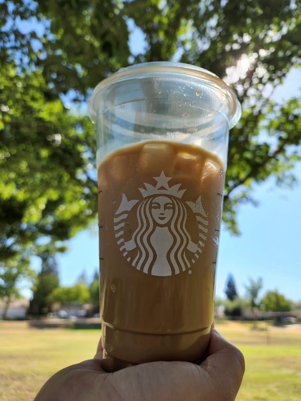 Starbucks | Packwood Creek Shopping Center, 4219 S Mooney Blvd, Visalia, CA 93277, USA | Phone: (559) 713-0763