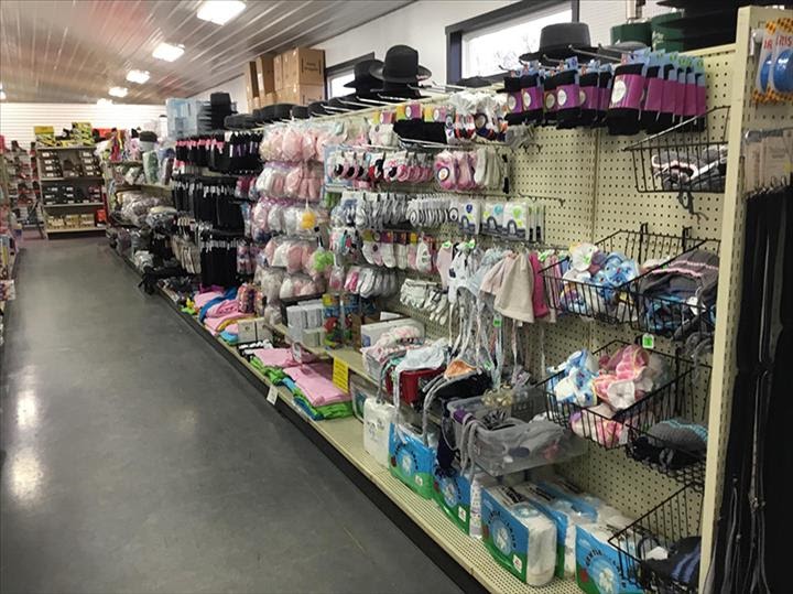 L-n-R Footwear & Gifts | 496 E Lake St, Topeka, IN 46571, USA | Phone: (260) 593-3709