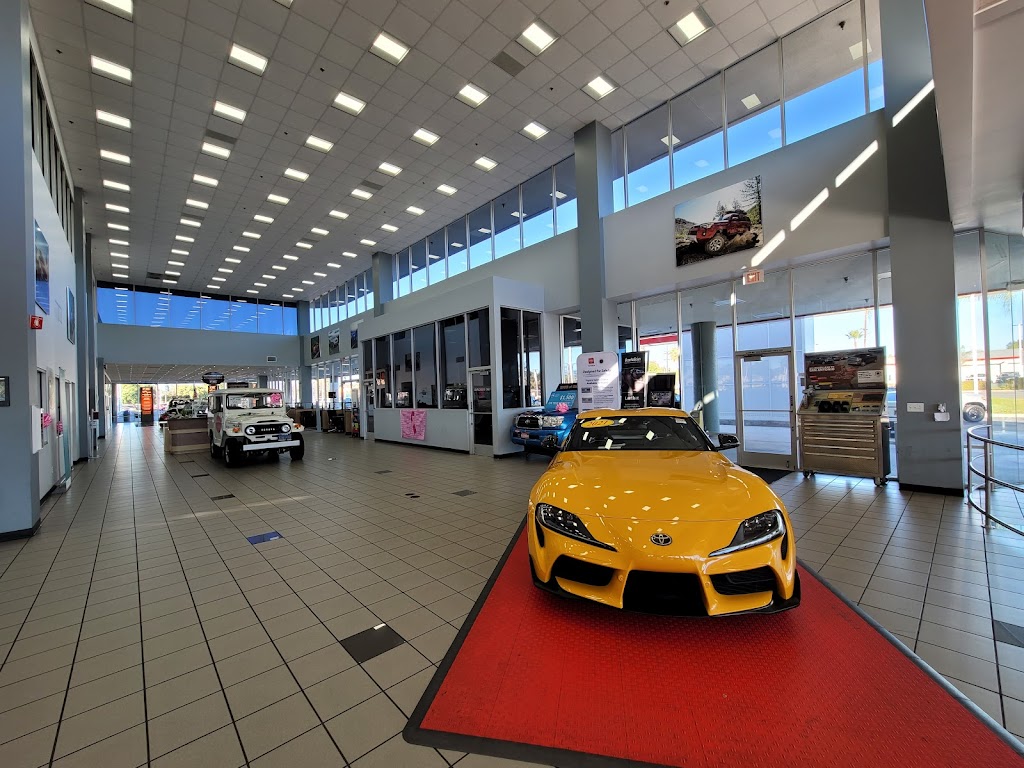 Toyota Service Center | 231 E Lincoln Pkwy, Escondido, CA 92026, USA | Phone: (760) 300-1118