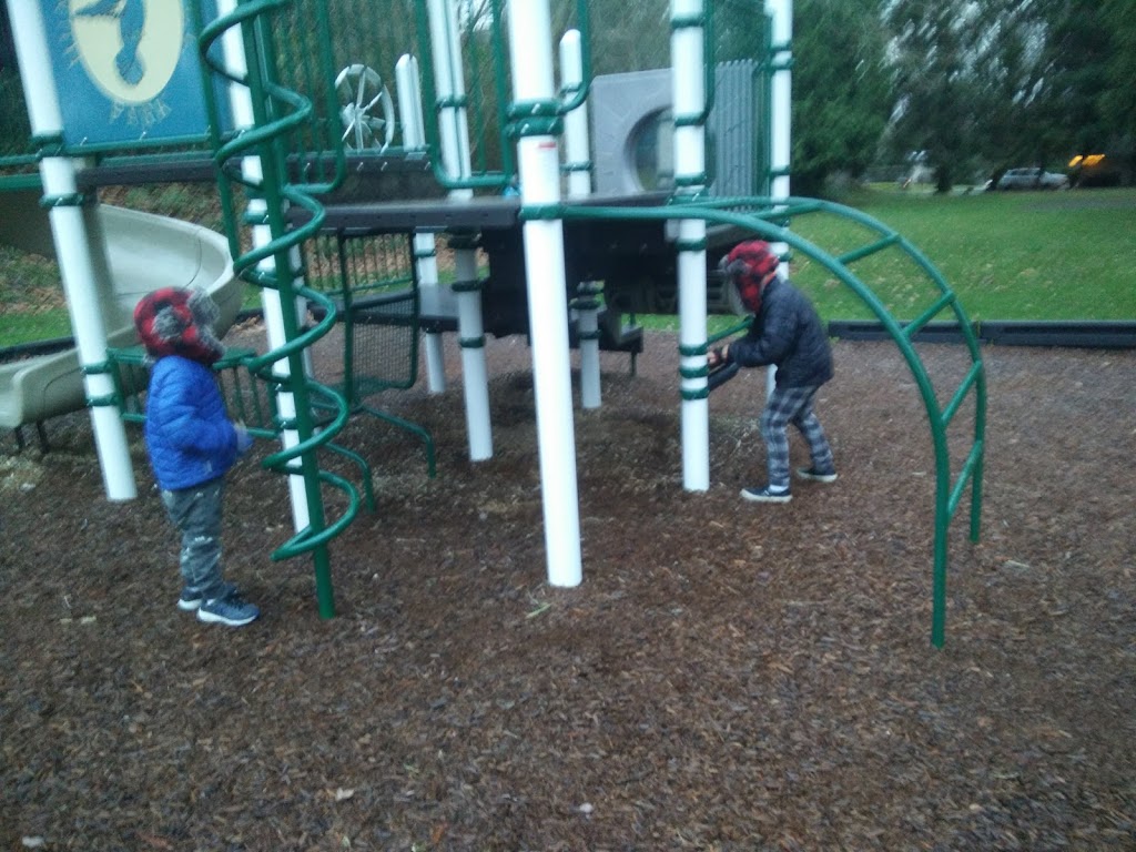 Hummingbird Hill Park | 1000 Edmonds St, Edmonds, WA 98020, USA | Phone: (425) 771-0230