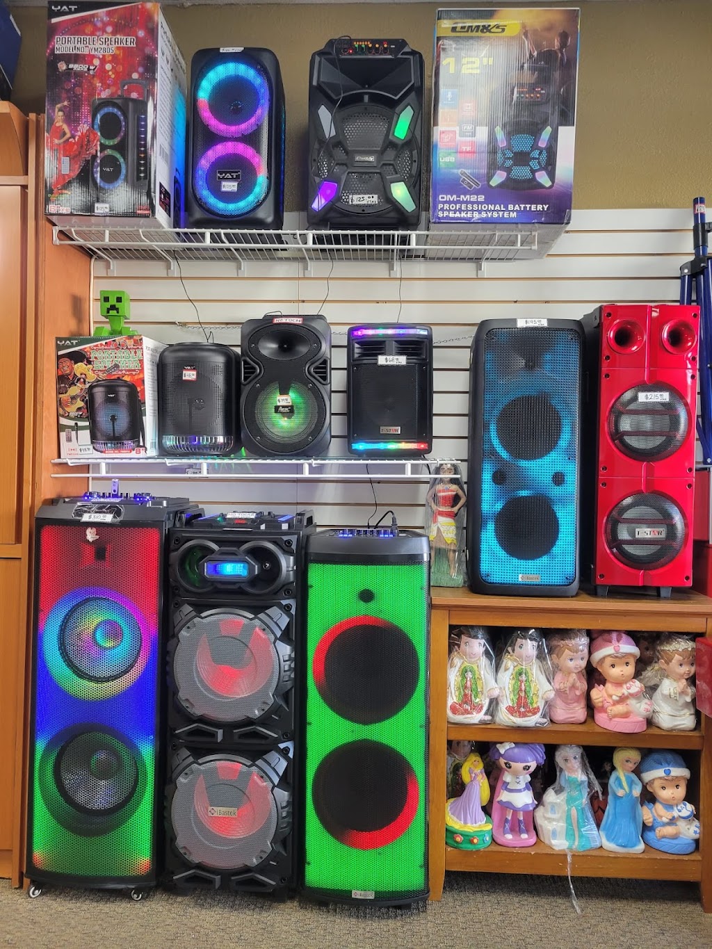 Joanas Variety Store | 712 S San Jacinto Ave, San Jacinto, CA 92583, USA | Phone: (951) 654-5691