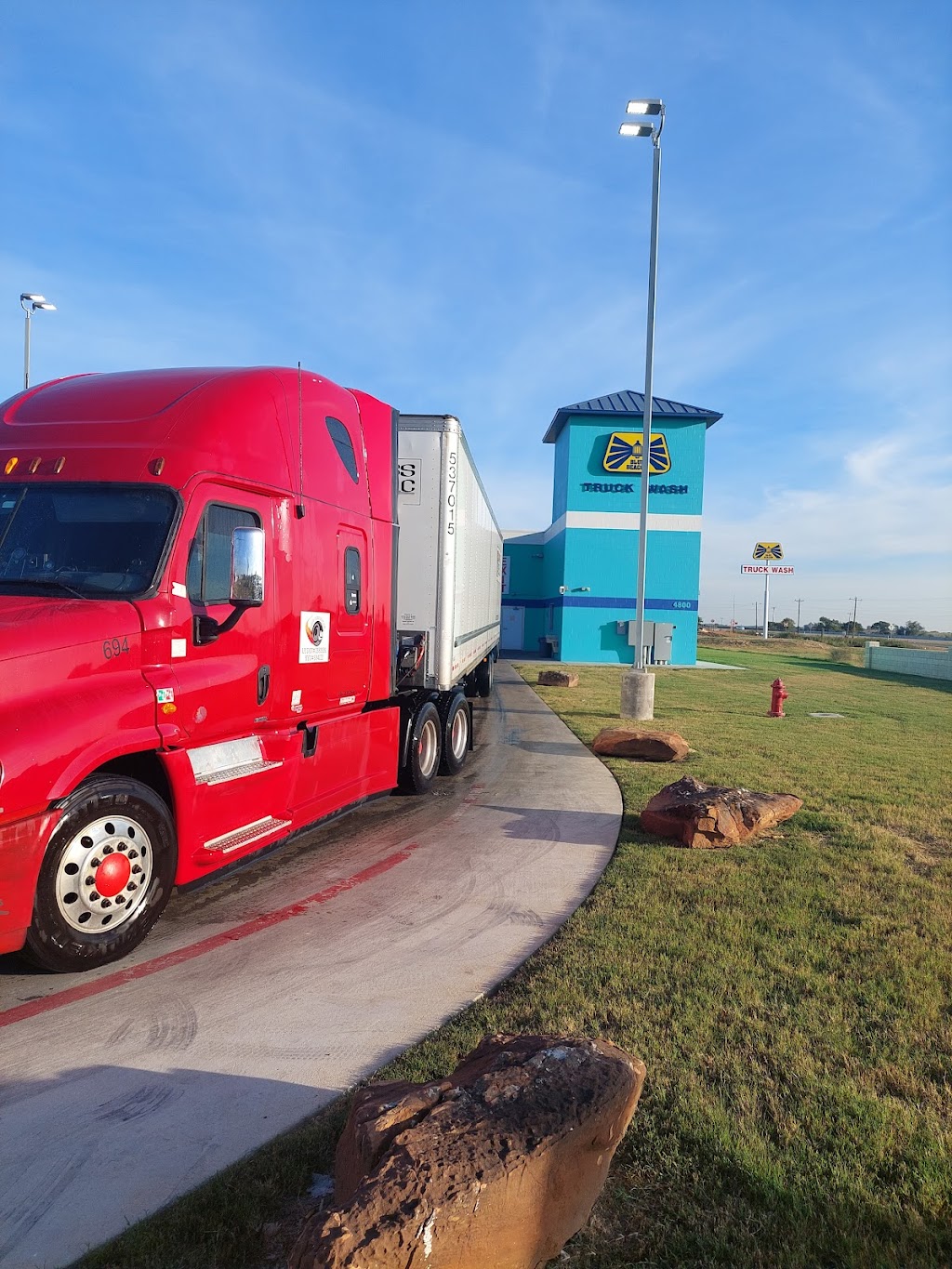 Blue Beacon Truck Wash of Denton, TX | 4800 Barthold Rd, Denton, TX 76207, USA | Phone: (940) 304-0194