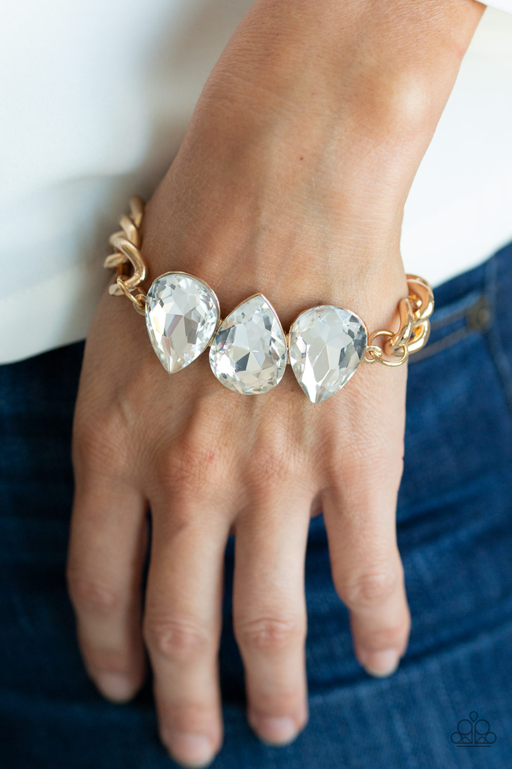 CLASSYQUEEN with The FINEST BLING!! | 1557 E 30th St, Lorain, OH 44055, USA | Phone: (440) 506-5980