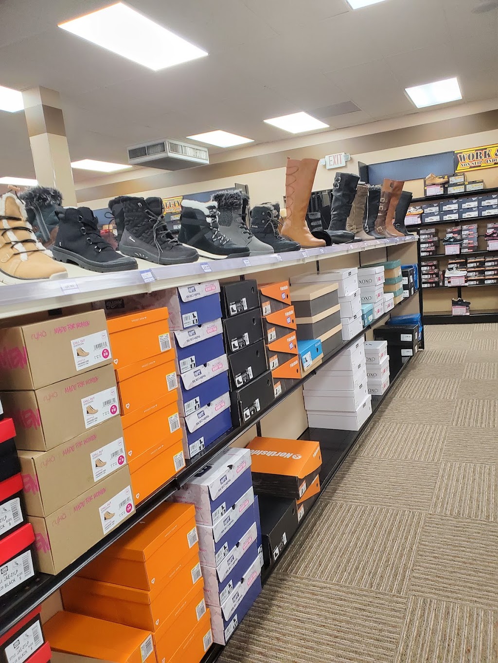 Shoe Sensation | 727 S. Centerville Rd, Plaza, Sturgis, MI 49091, USA | Phone: (785) 289-4494