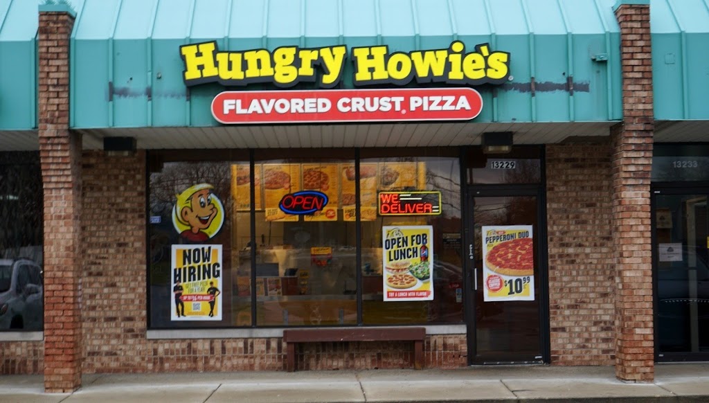 Hungry Howies Pizza | 13229 14 Mile Rd, Sterling Heights, MI 48312 | Phone: (586) 264-0215