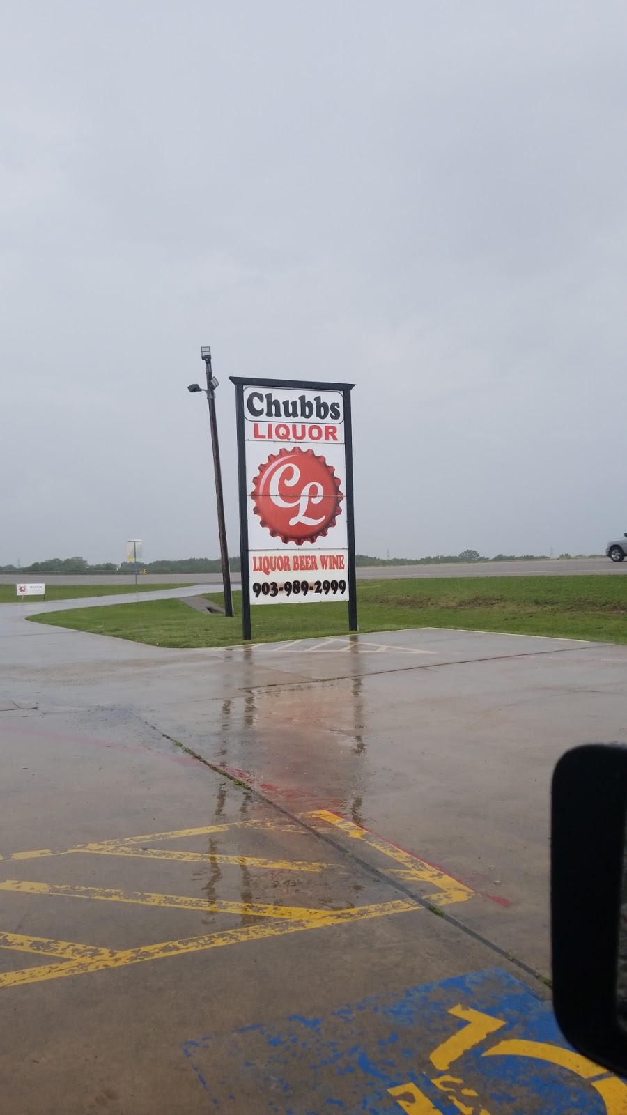 Chubbs Liquor | 13989 TX-121, Trenton, TX 75490, USA | Phone: (903) 989-2999