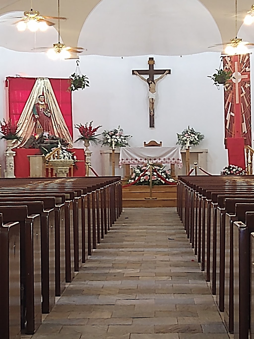 San Lorenzo Catholic Church | 611 Avenida De San Lorenzo, Clint, TX 79836, USA | Phone: (915) 851-2255