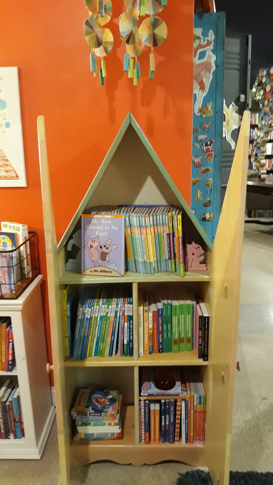 Monkey and Dog Books | 3608 W 7th St, Fort Worth, TX 76107, USA | Phone: (817) 489-5747