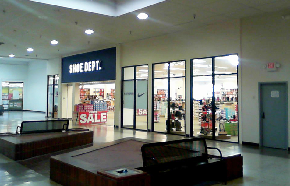 Shoe Dept. | Nolan River Mall, 1663 W Henderson St #34, Cleburne, TX 76033, USA | Phone: (817) 645-0333